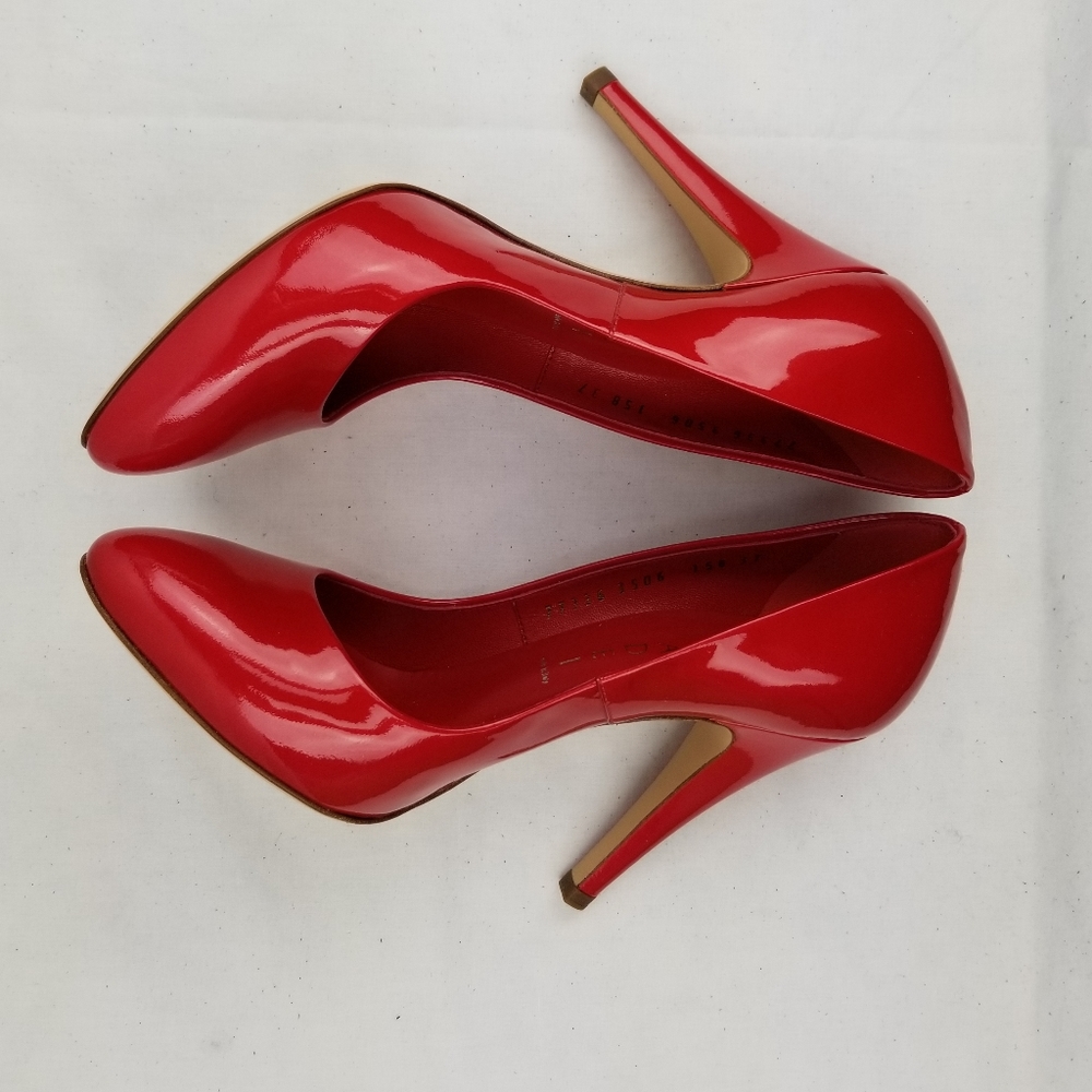 Casadei Red Patent Leather Pumps  Heels size 37 M - Picture 5 of 8